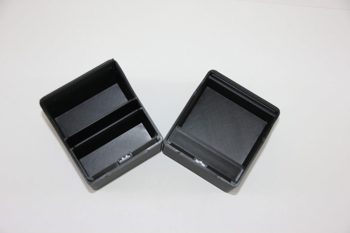 standard_palworld|Palworld deck box interior seen from above, showing both compartments and the divider