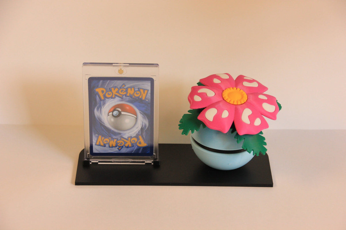 Venusaur Card Display from behind: the back of the One-Touch case and the flower on the Pokéball.